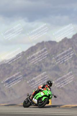 media/Nov-16-2025-Race Pace (Sun) [[8c5fa54630]]/Verified Riders/5-Turn 9 (1135am)/